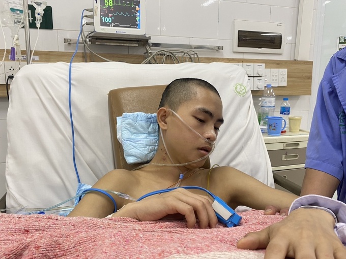 Vụ công nhân Bắc Ninh bị ngộ độc Methanol: Đa số bệnh nhân tiên lượng xấu
